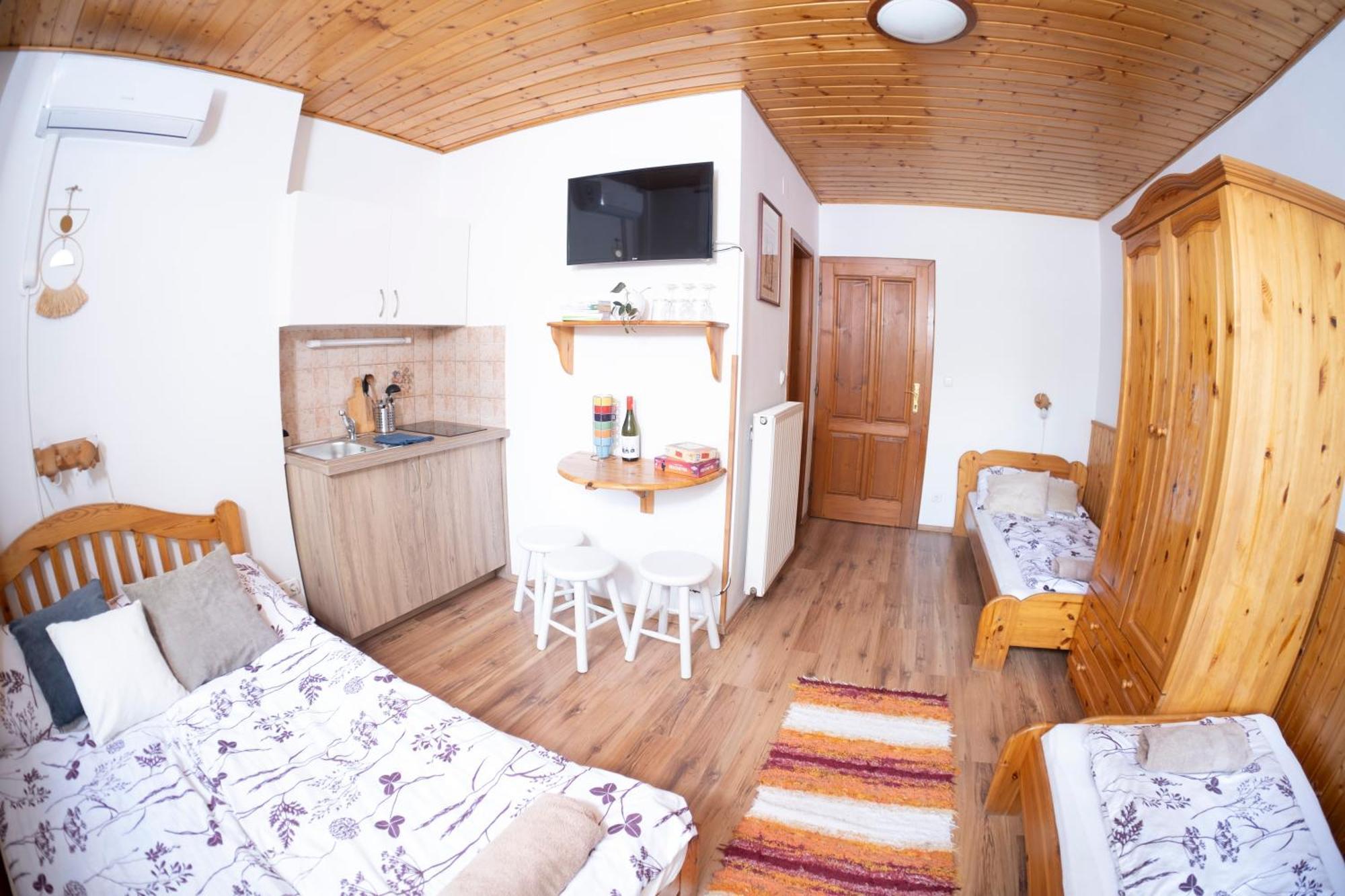 Vicze Apartmanhaz Siofok Exterior photo